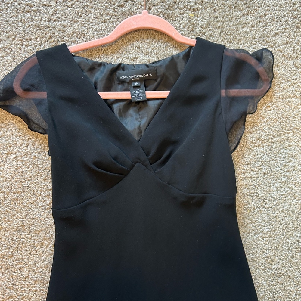 Vintage Silk flutter sleeve black gown - Picture 12 of 13